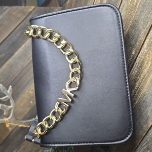 MICHAEL KORS BELT BAGS🥰